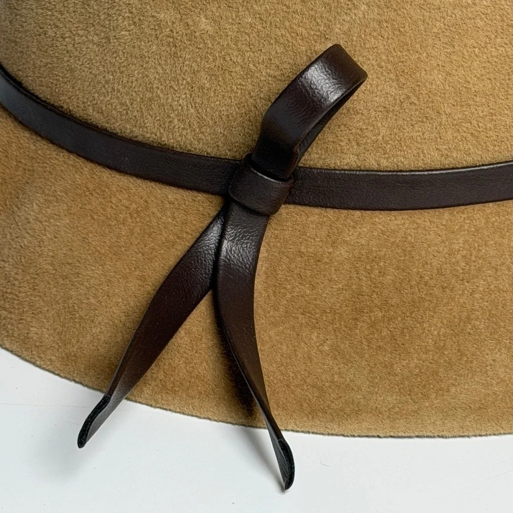 Vintage Peachbloom Velour‎ Merrimac Body Fur Felt Cloche Hat Camel Tan Brown Bow
